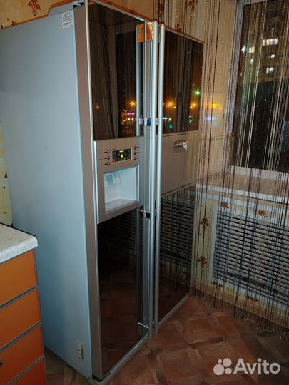 Холодильник бу двухдверный