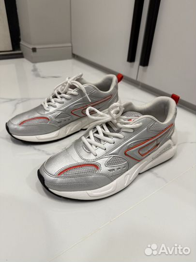 Кроссовки diesel