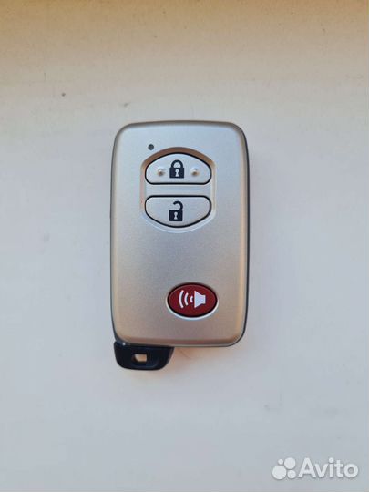 Smart key (смарт ключ) на land cruiser 200