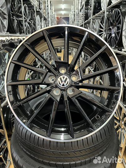 Диски литые R17 5*100 на Volkswagen