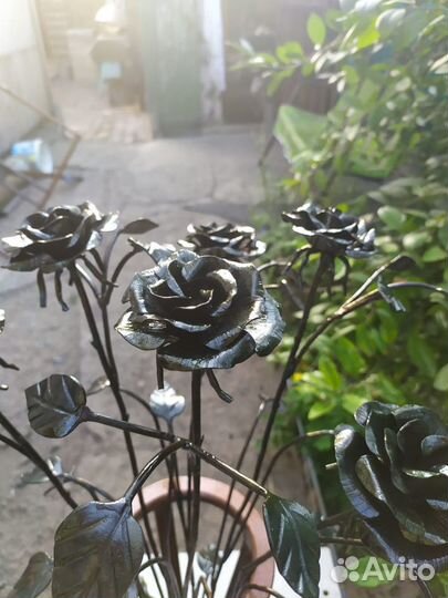 Роза ручной ковки