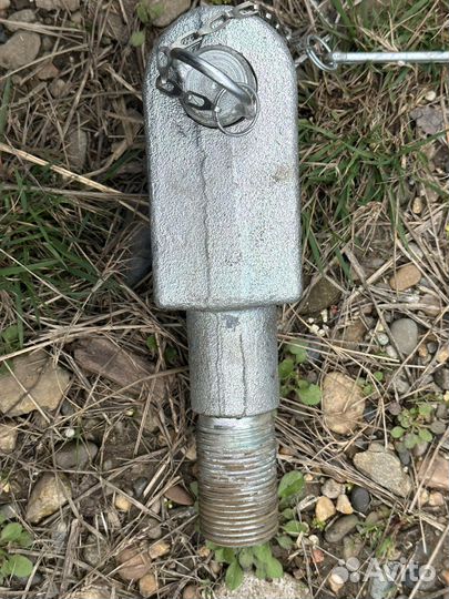 Буксировочный крюк на камаз