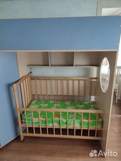 Кровать двухьярусная детская