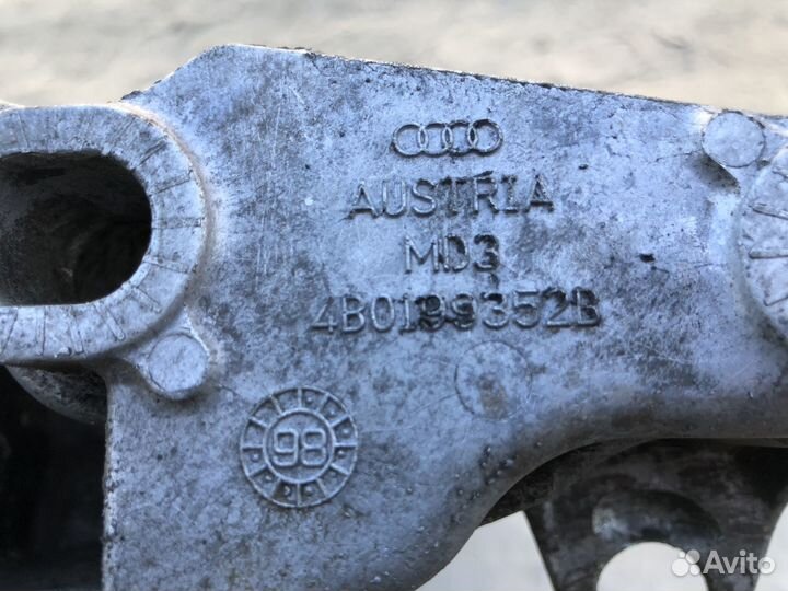 Кронштейн двигателя audi a6 c5 passat b5