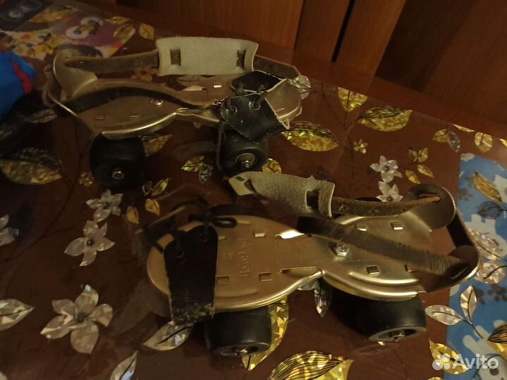 Коньки роликовые раздвижные СССР