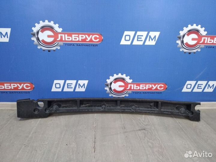 Абсорбер бампера Toyota Camry 8 хв70 2017