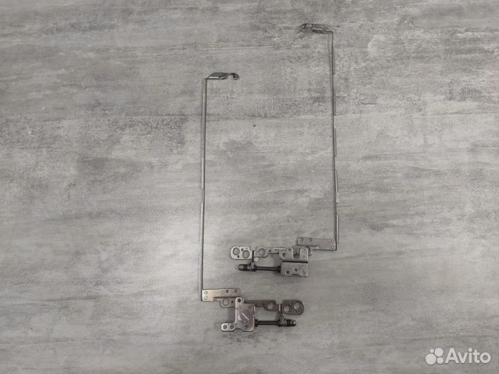 Петли ноутбука Lenovo Y520-15