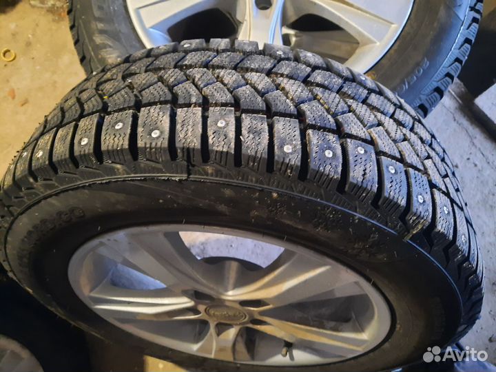 Viatti Brina Nordico V-522 205/60 R16