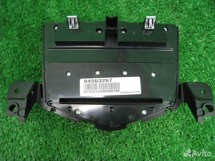 Рамка магнитолы Chevrolet Cruze J300 2011