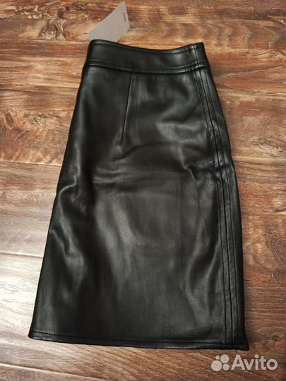 Юбка новая mango