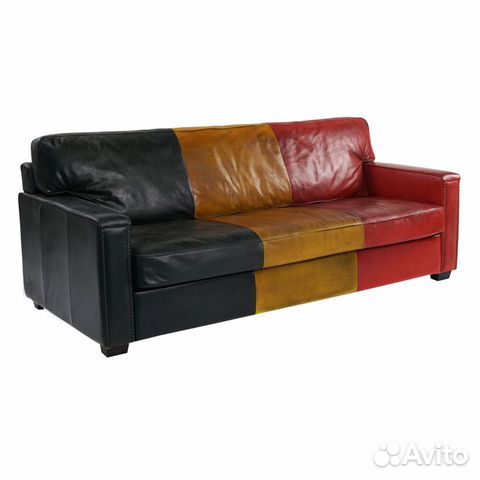 Трехцветный кожаный диван
