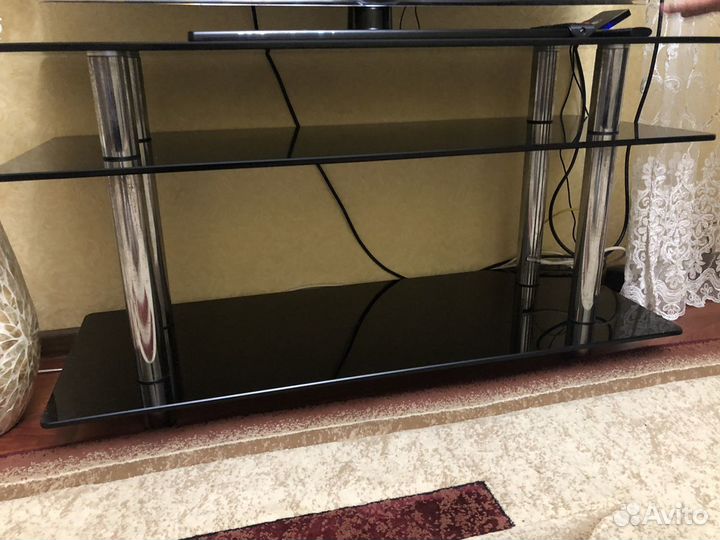 Стеклянная тумба