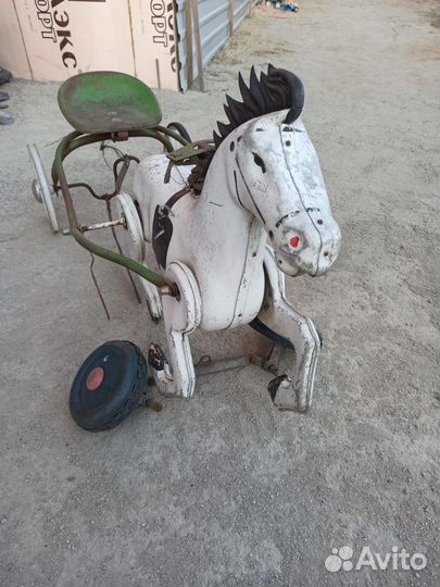 Педальный конь СССР