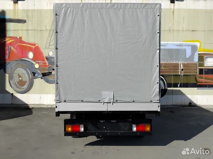 Тентованный грузовик Renault Master, 2019