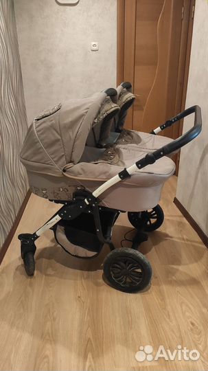 Каояска для двойни