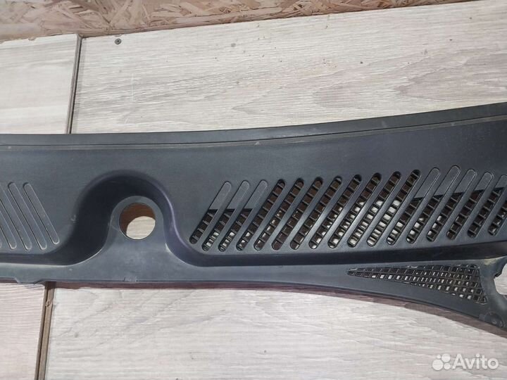 Жабо Renault Symbol 2 водосток