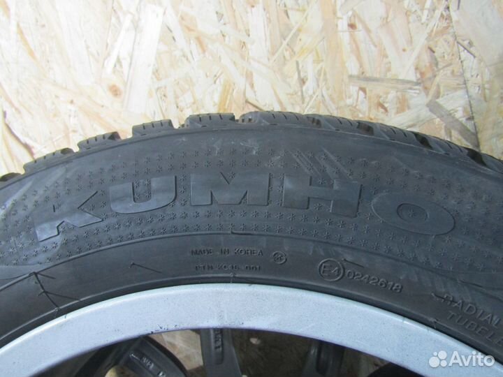 Kumho I'Zen RV Stud KC16 255/50 R19