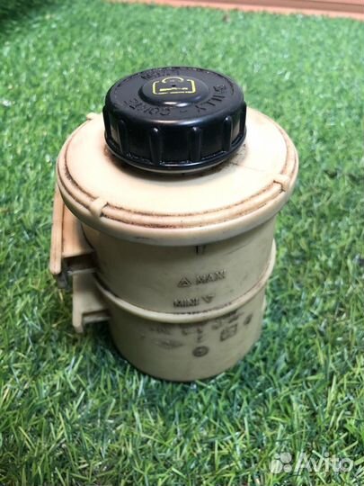 Бачок гидроусилителя руля Renault Logan седан 1.6