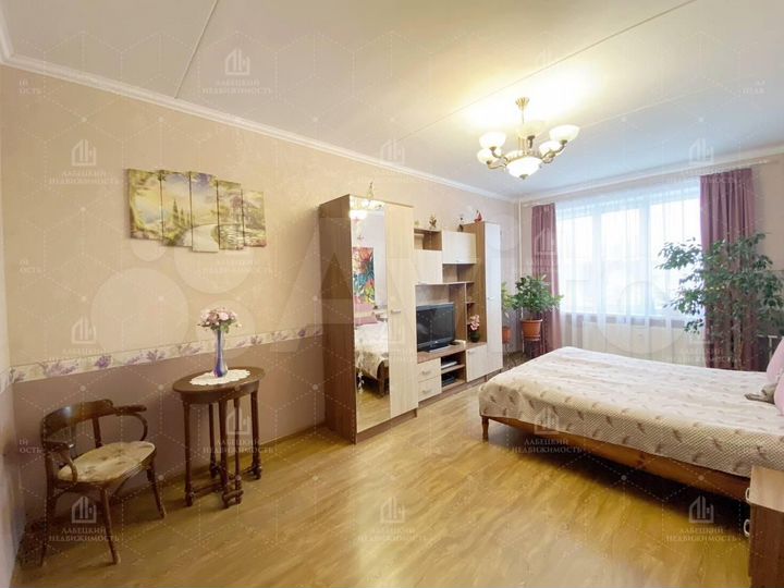 3-к. квартира, 83 м², 4/18 эт.