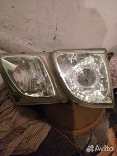 Фара на lexus lx 470
