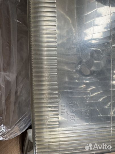 Продам фару prado 95