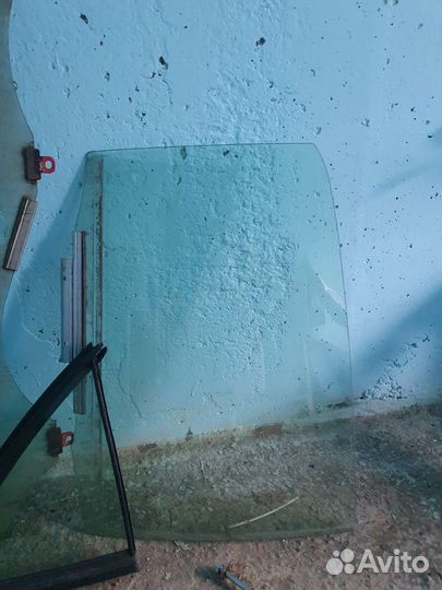 Стекла на правую сторону