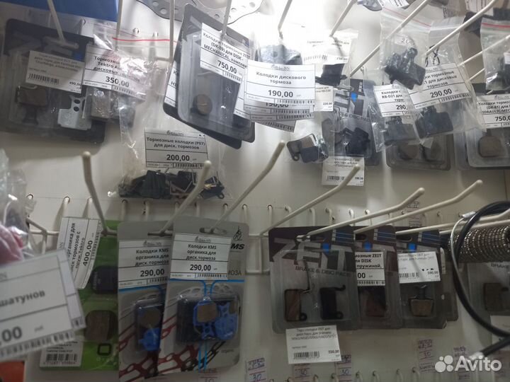 Тормозные колодки в ассортименте