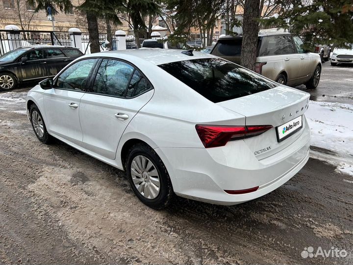 Skoda Octavia 1.6 AT, 2021, 23 500 км