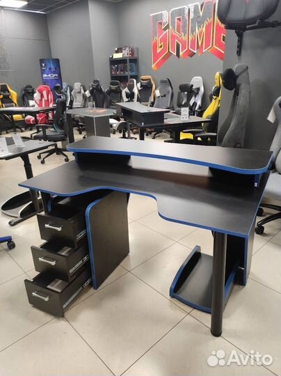 Игровой компьютерный стол