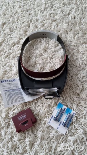 Монокулярная лупа с подсветкой