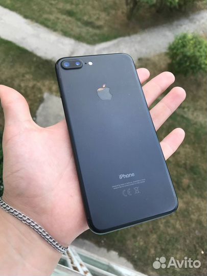 Телефон iPhone 7 plus