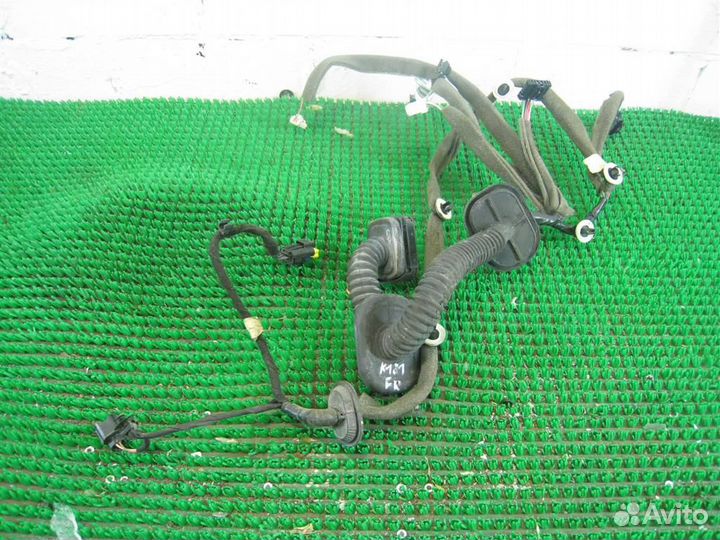 Проводка двери передней правой Renault Scenic 3