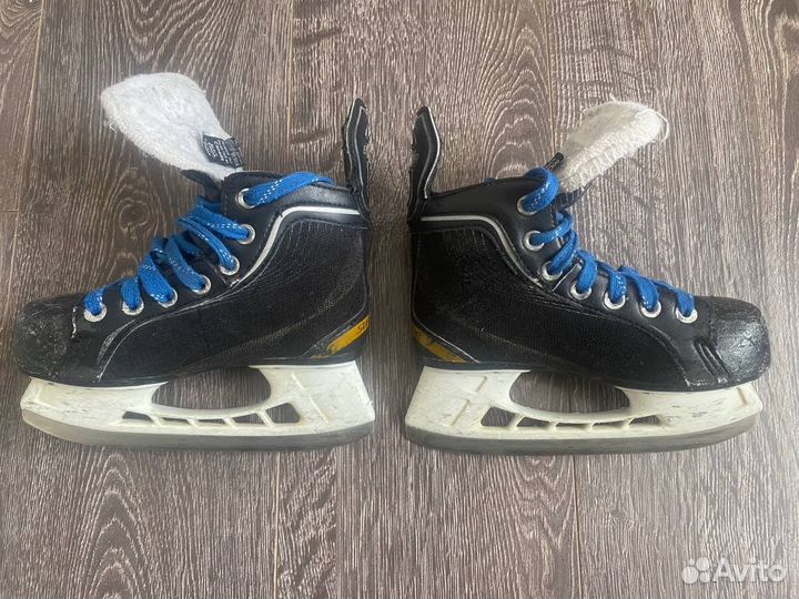 Хоккейные коньки bauer Y12