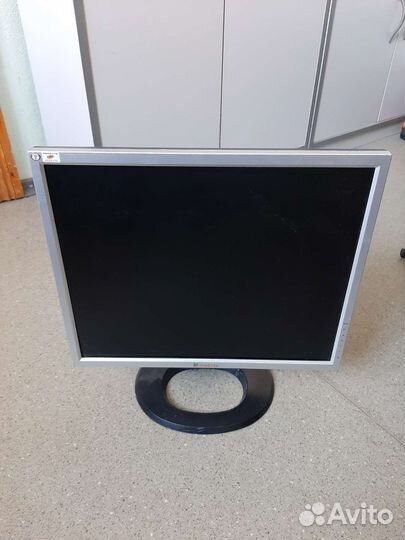 Монитор Matrix XP1907