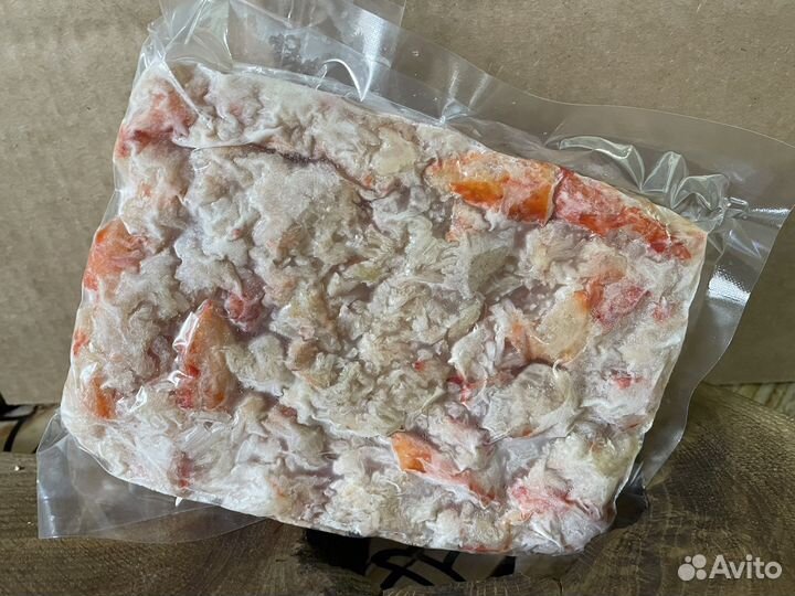 Мясо краба салатное и роза