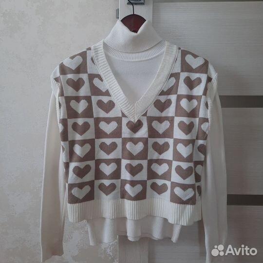 Жилет вязаный +водолазка