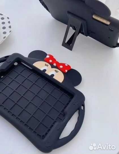 Чехол на iPad