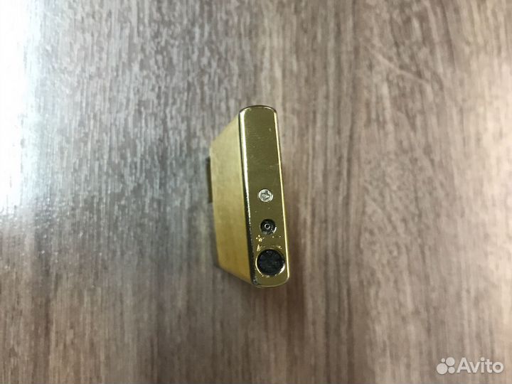 Зажигалка с экономического форума