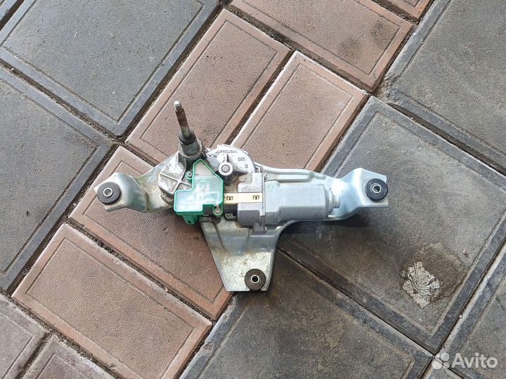 Моторчик дворника багажника mitsubishi pajero 4