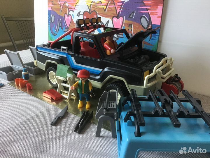 Мир Playmobil джип, замок, карета, воины etc