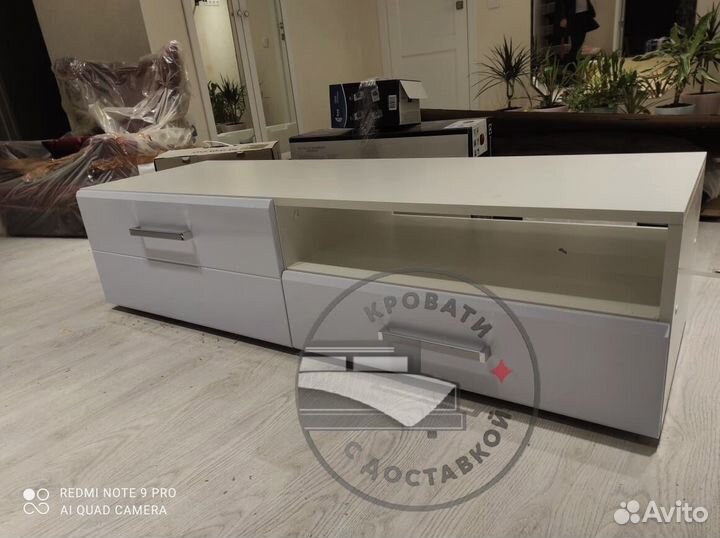 Тумба под телевизор