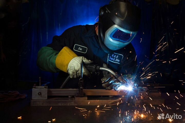 Электрогазосварщик па