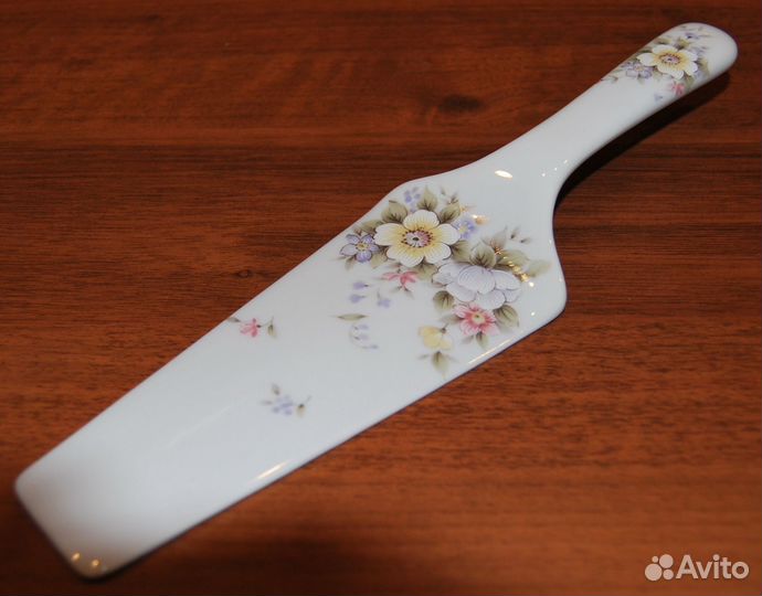 Лопаточка для торта.Керамика