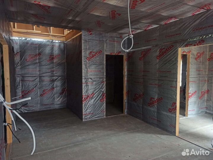 Работник универсал, ученик или помощник и тд