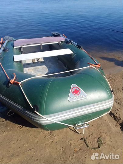Лодка с мотором