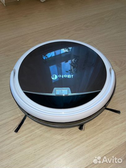 Робот пылесос iBoto