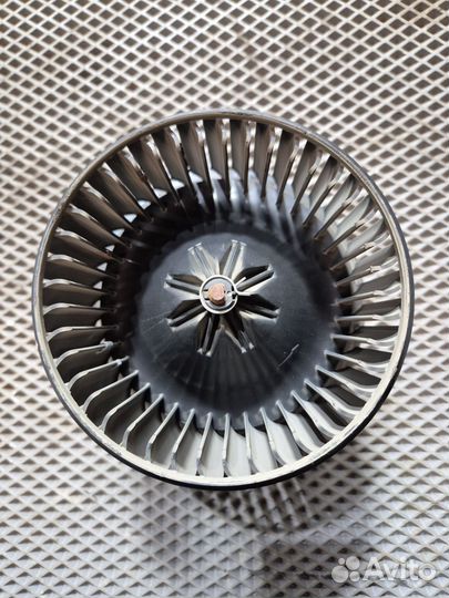 Моторчик печки Kia Cerato 2 TD