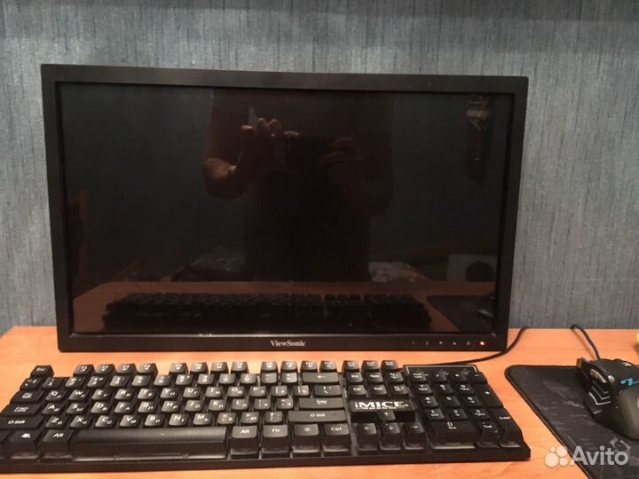 Монитор Full HD 1080p ViewSonic сенсорный