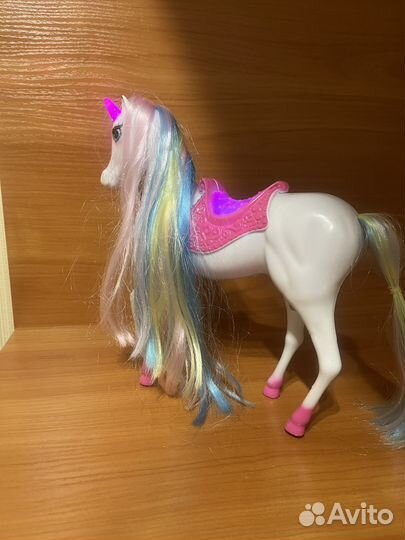 Конь лошадь единорог игрушка светящаяся