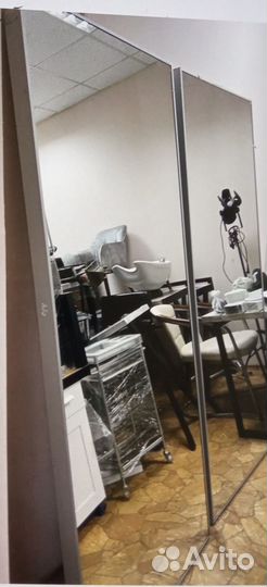 Зеркало настенное в прихожую